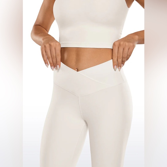 Butterluxe Flare Leggings 31'' - V Cross Waist - Picture 3 of 5